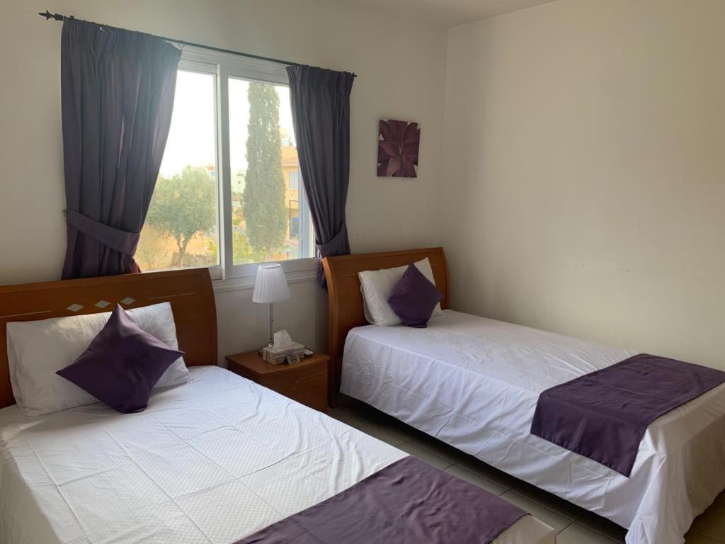 Regina Gardens - Spacious 3 Bed, 2 Bath Maisonette Paphos Exteriér fotografie
