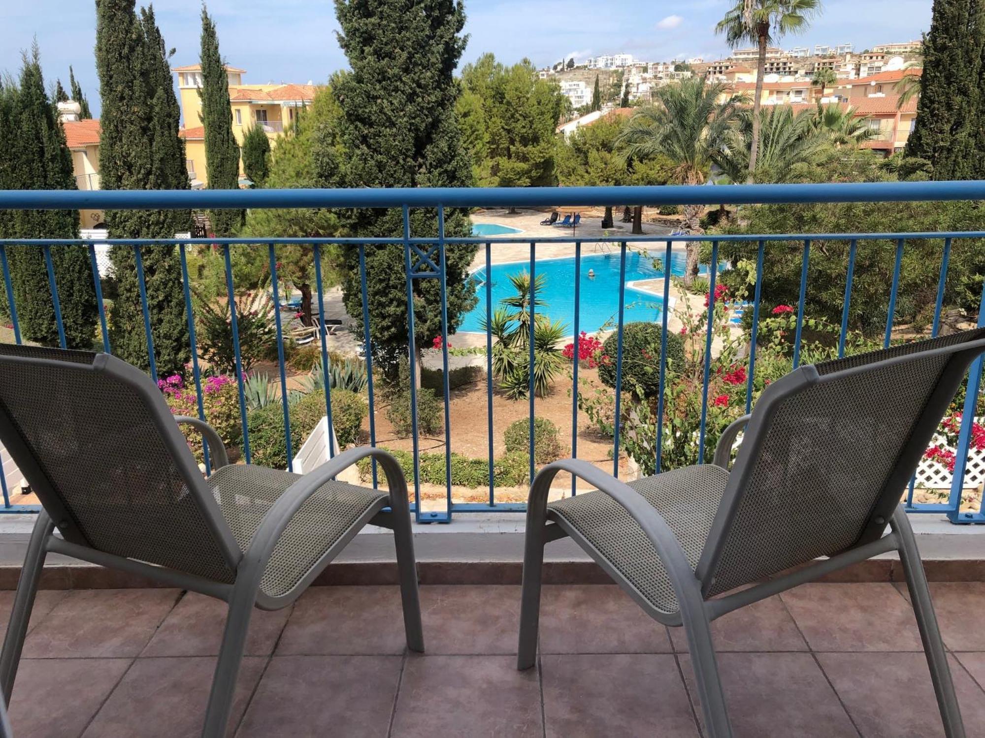 Regina Gardens - Spacious 3 Bed, 2 Bath Maisonette Paphos Exteriér fotografie